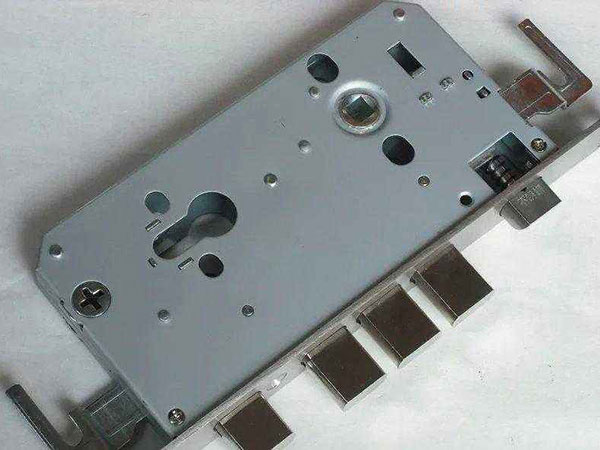 南宫24小时上门开锁公司