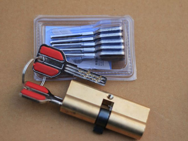 南宫24小时上门开锁公司